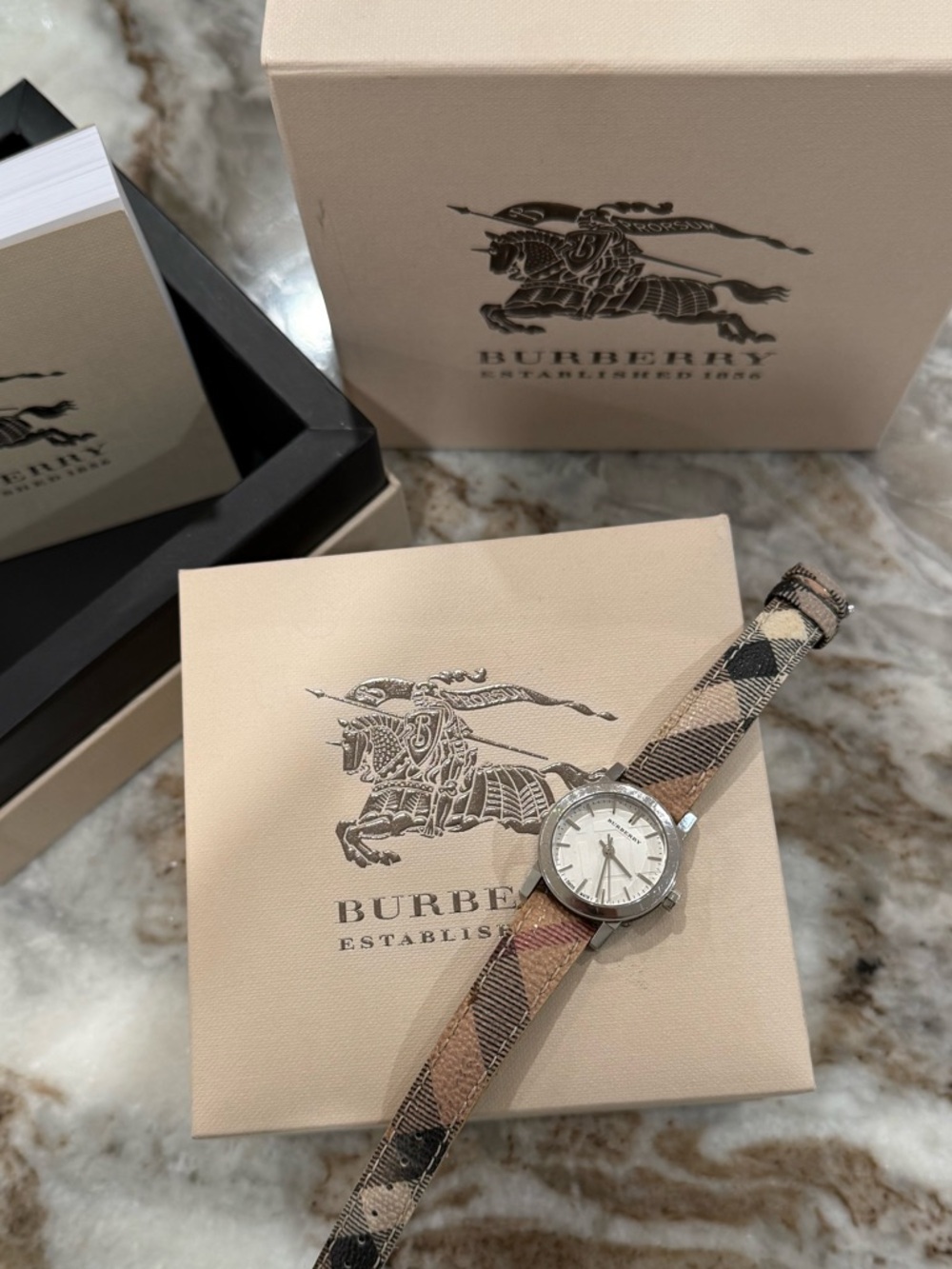 Burberry Women’s In The City Haymarket Check BU9222 26mm